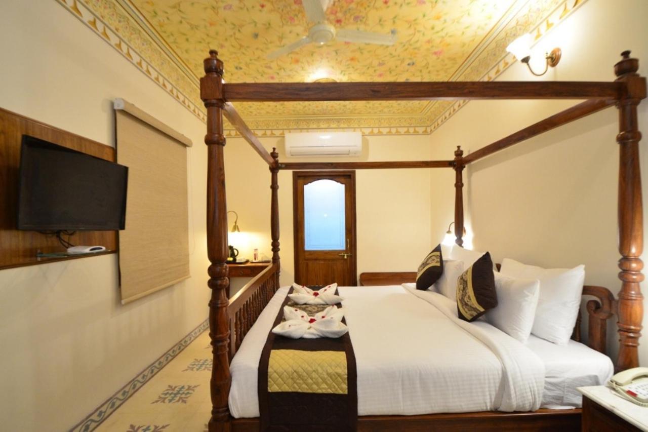 Nirbana Palace - A Heritage Hotel And Spa Dzsaipur Kültér fotó