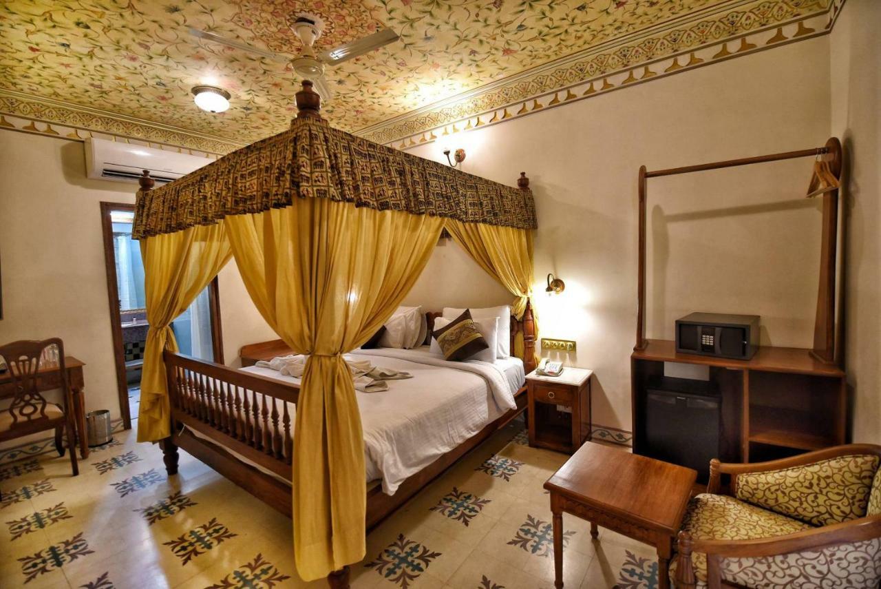 Nirbana Palace - A Heritage Hotel And Spa Dzsaipur Kültér fotó