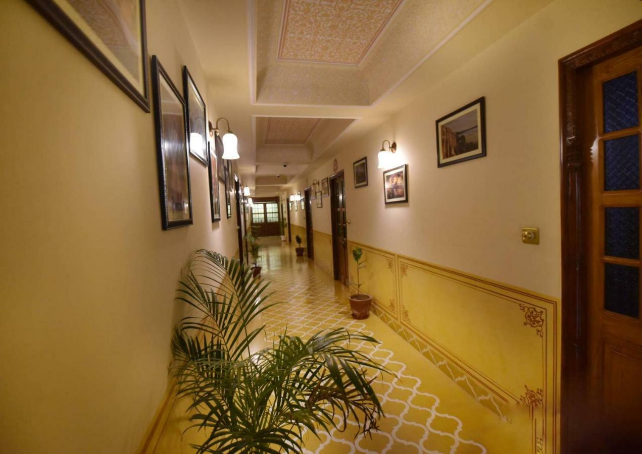 Nirbana Palace - A Heritage Hotel And Spa Dzsaipur Kültér fotó